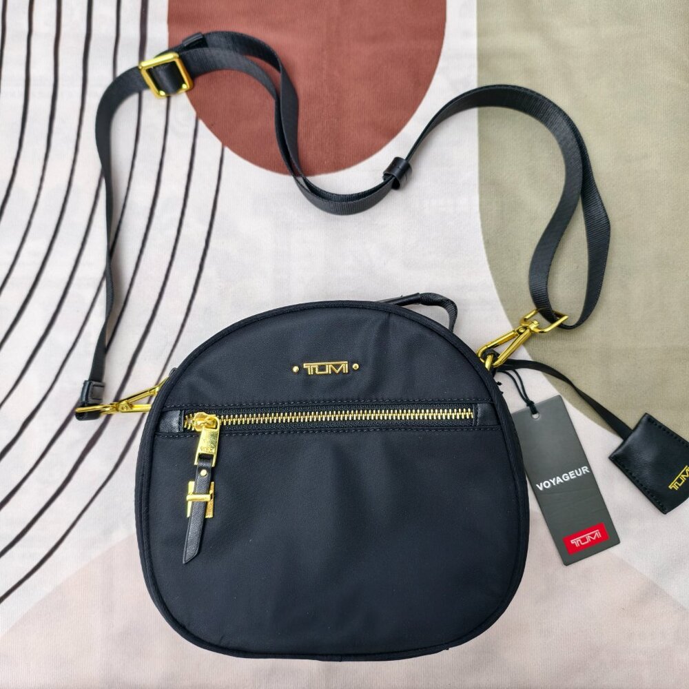 ✨POSH HOT✨ - TUMI Voyageur Women's Crossbody Bag | Small Round Bag